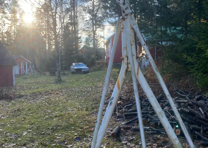 Paratiisi Maan Paeaellae! Hytte